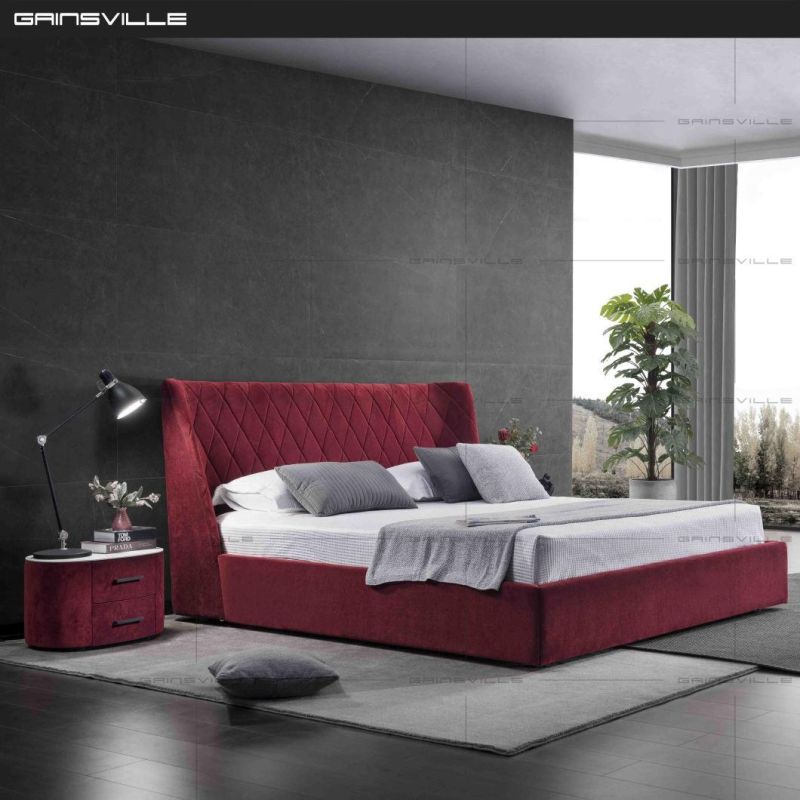 European Furniture Luxury Bedroom Furniture Beautiful Leather Bed King Bed Gc1825