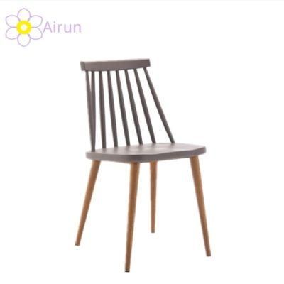 White PP Plastic Windsor Metal Legs Dining Chair