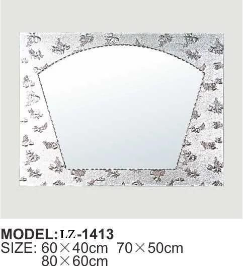 Hot Sale New Design Love-Shaped Bathroom Mirror