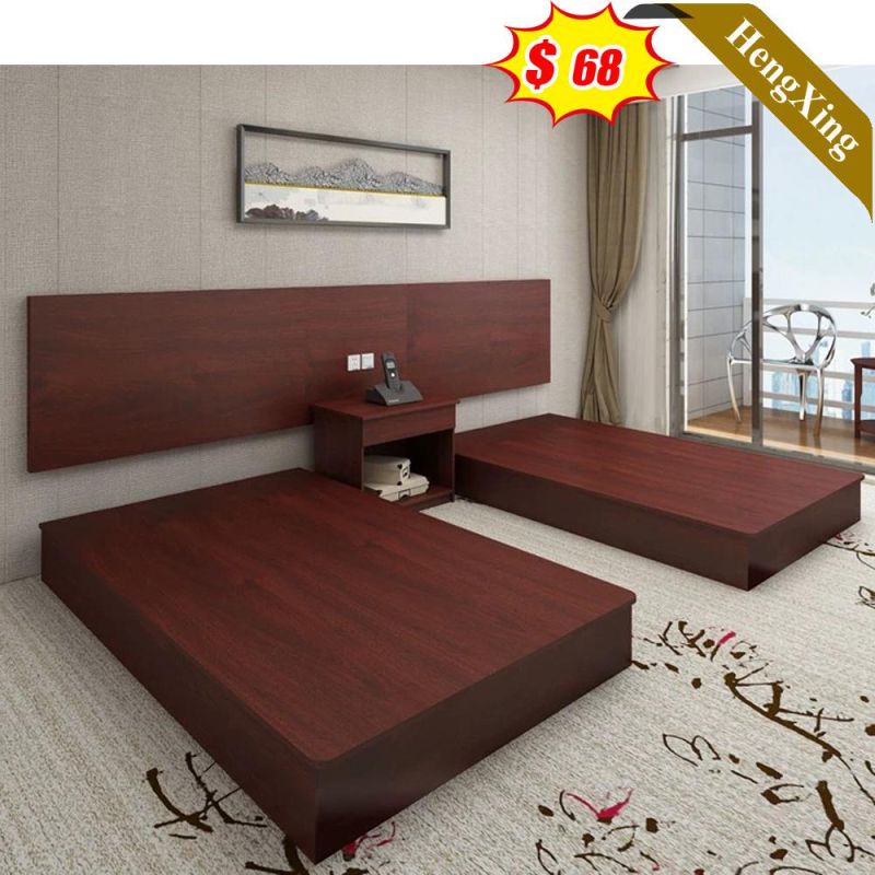 Fashion Hotel Bedroom Bed Living Room Furniture Oak Wooden Bed with Leather Cushion Bed
