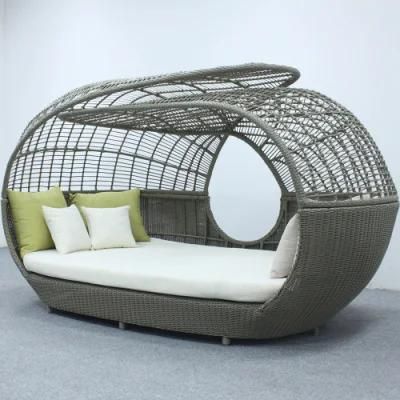 Modern Outdoor Garden Furniture, Leisure Beach Chair, Anti-Ultraviolet Sunbathing Daybed