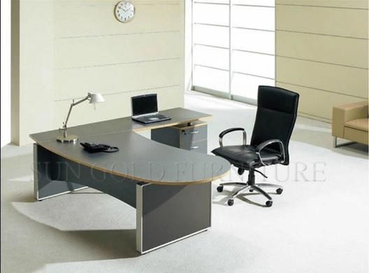 on Sale Modern Office Desk. Wooden Desk (SZ-OD161)