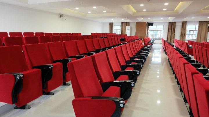 Lecture Hall Public Media Room Office Audience Auditorium Theater Church Chair
