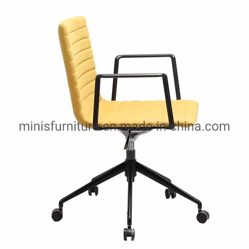 (M-OC280) Modern Office Furniture White Leather Low Back Meeting Chair with Gold Frame