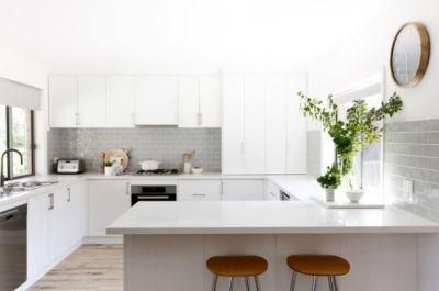 U-Shaped All White Design Furniture Industrial Cupboard Modern Melamine White Lacquer Kitchen Cabinets