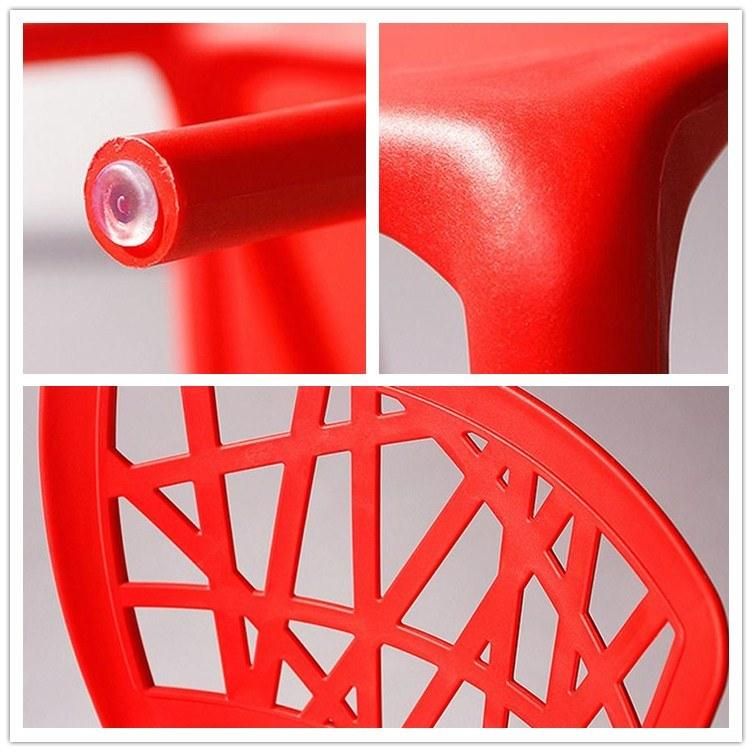 China Manufacture Modern Outdoor Furniture Italian Design Plastic Chair for Restaurant