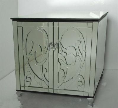 Carving Pattern Sliver Mirrored Nightstand Console Table for Bedroom