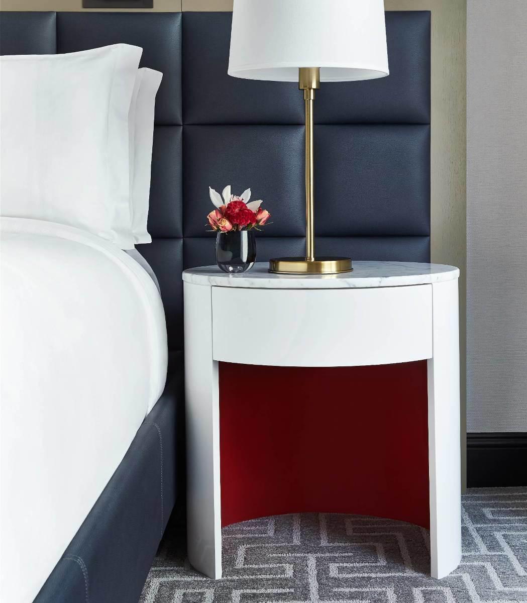 Modern Hollowing Shape for Side Table or Nightstand