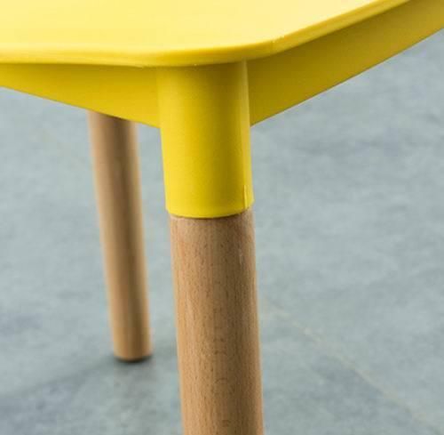Simple Stackable PP Plastic Chair with Wooden Leg for Apartment