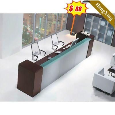 2022 Latest Style a Dark Wood Color Office Furniture Wooden Glass Square Reception Table