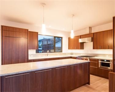 Custom Apartment Large Sized Durable Multifunctional Laminate Kitchen Cabinet with Kitchen Island