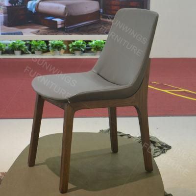 Ultra Comfortable Chair Upholsteried by Injection Foam for Best Sitting