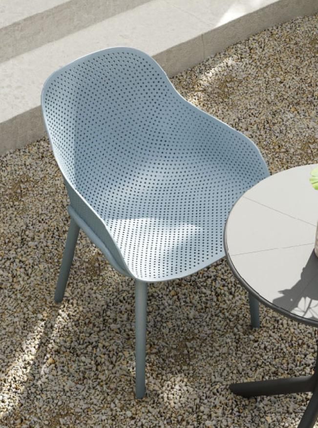 Wholesale Outdoor Furniture Modern Style Garden Furniture Erie Plastic Chair Eco-Friendly PP Armrest Dining Chair