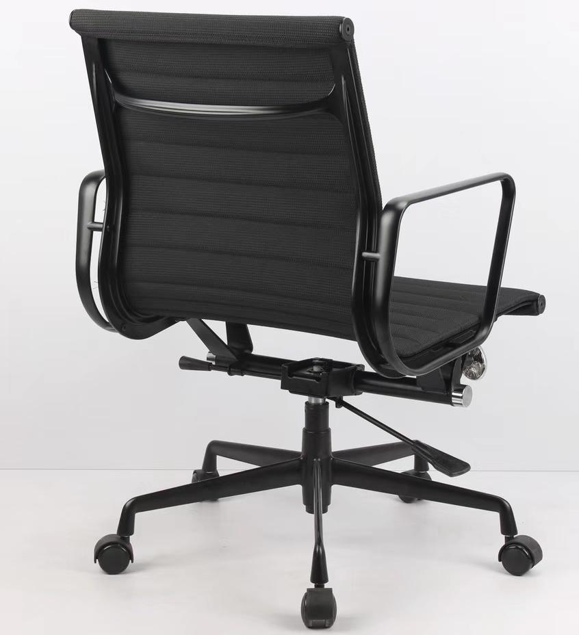 Classical Low Back Swivel Office Aluminum Leather Chair