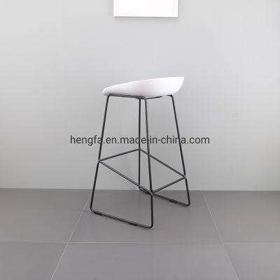 Modern Cafe Restaurant High Stool Furniture Living Room Iron Frame Plastic Bar Chairs