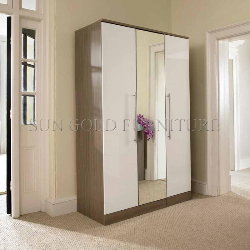 Modern Wooden 3 Door Wardrobe (SZ-WD056)