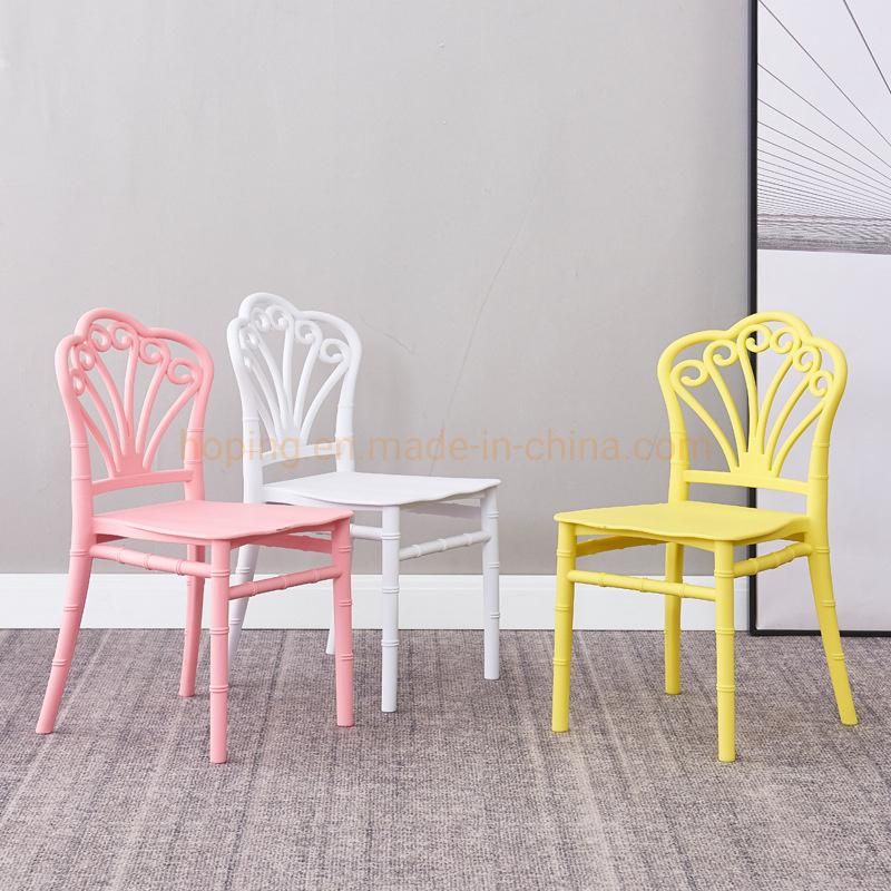 Nordic Style Leisure Wedding Event Chair with PU Leather Dining Furniture Plastic Resin Kids Tiffany Chair Stacking Chiavari Chair for Childern Bedroom