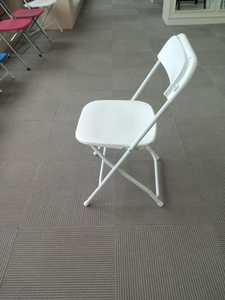 Cheap White Metal Folding Chair for Event and Hospitality