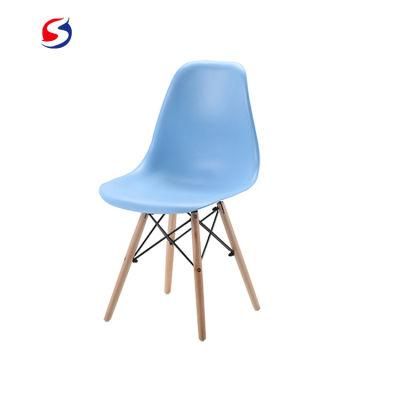 Home Furniture Outdoor Indoor PP Plastic Dining Table and Chair with Metal Legs