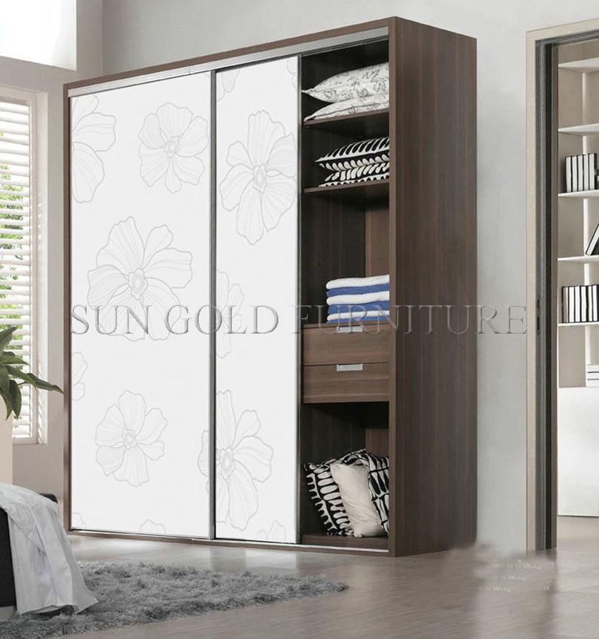 Modern Wooden 3 Door Wardrobe (SZ-WD056)