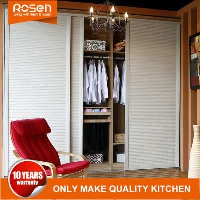 White Design Lacquer Sliding Door Wardrobe for Small Space