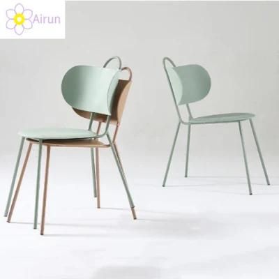 Wholesale Minimalist Design Restaurant Cafa Furniture Metal Stackable Dining Chair Leisure Chair