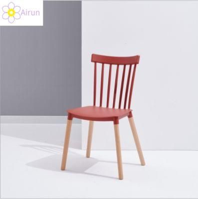 Simple Windsor Chair with Solid Wood Legs Home Creative Leisure Backrest Restaurant Nordic Negotiation Adult Dining Chair
