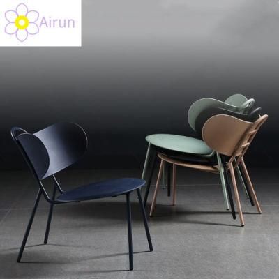 New Design of Modern Minimalist Style Plastic Dining Chair with Metal Feet Is on Sale