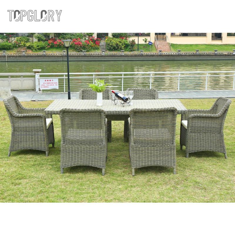 China Factory High Quality Outdoor Furniture Rattan Table and Chair